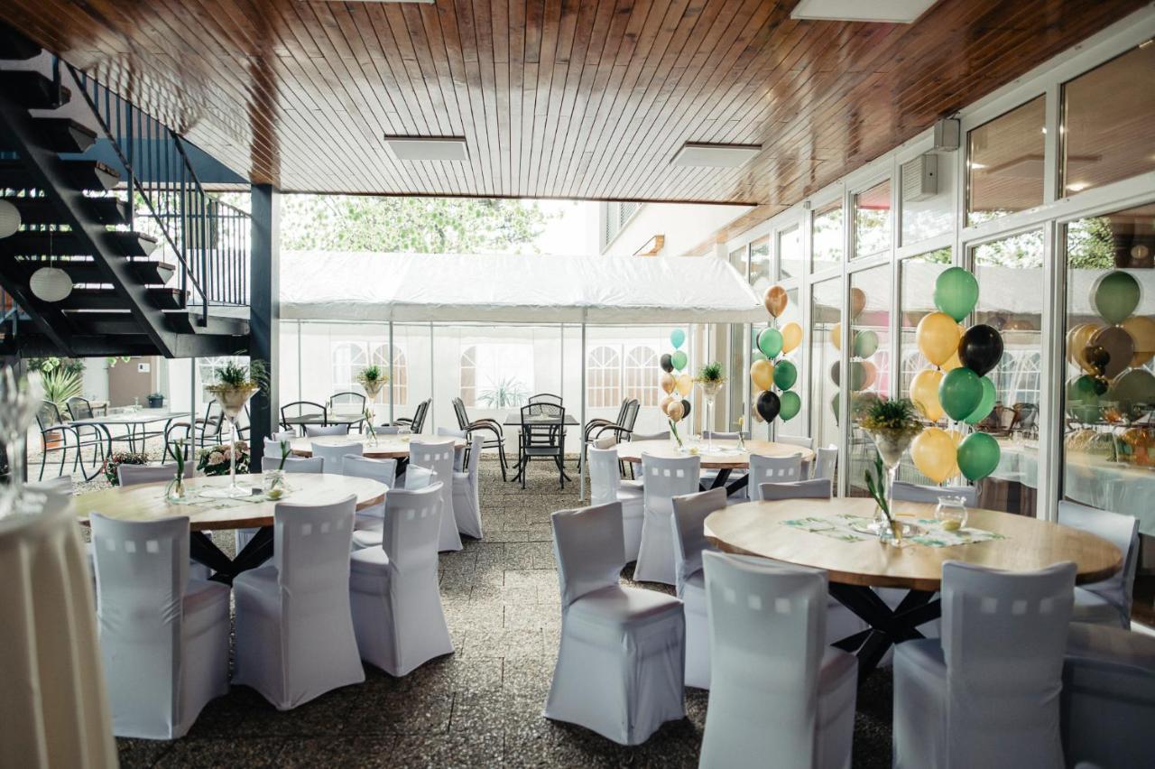 Hotel Fontana Брно Екстер'єр фото