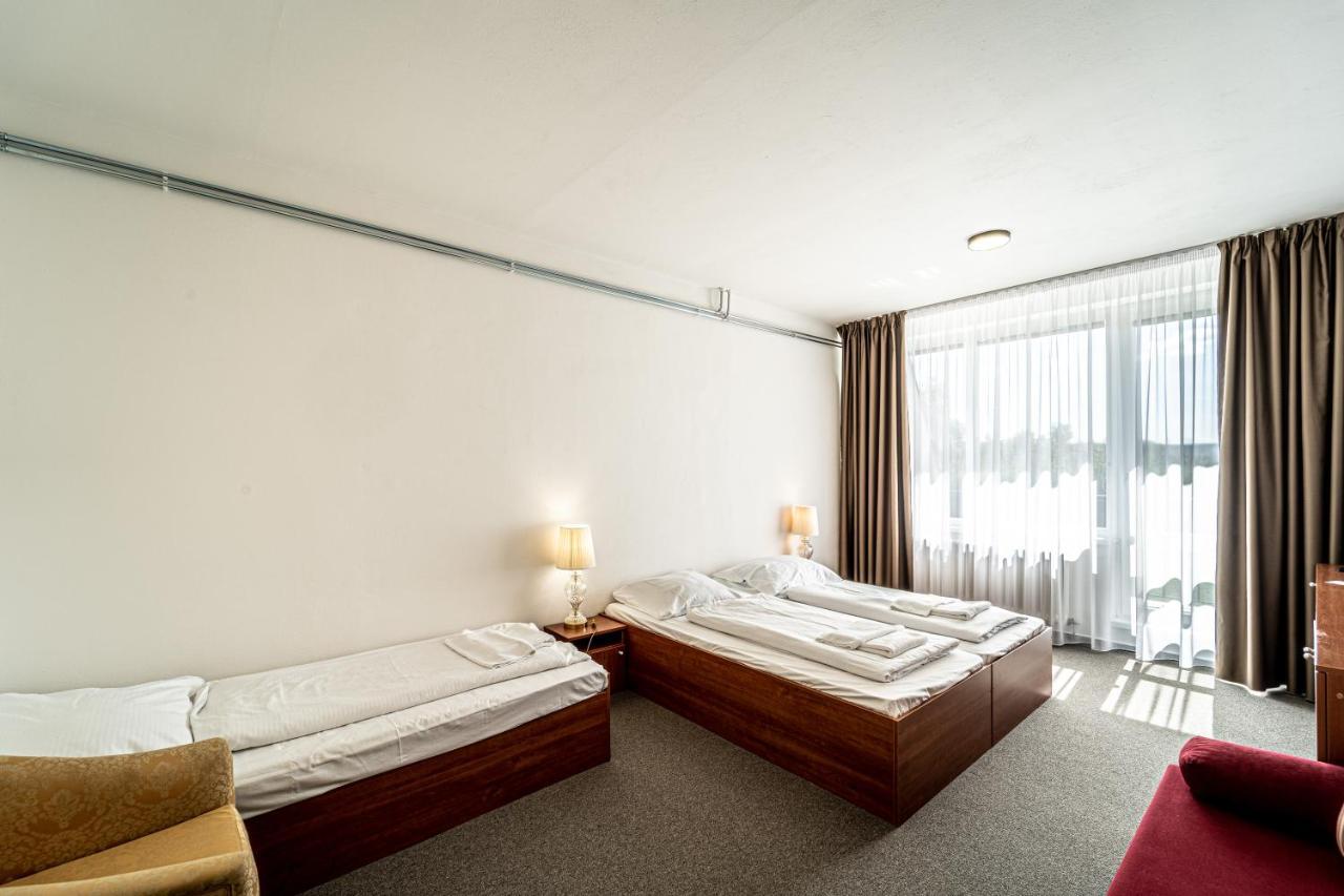 Hotel Fontana Брно Екстер'єр фото