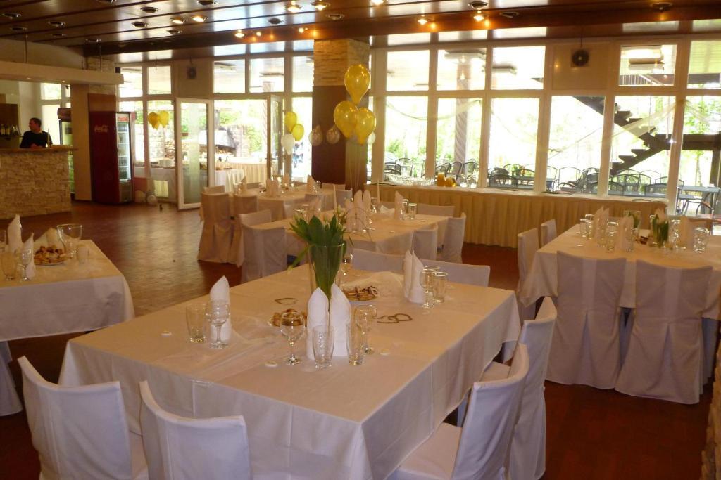Hotel Fontana Брно Екстер'єр фото